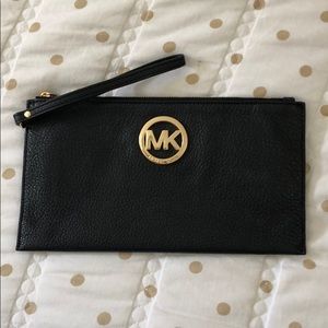 Michael Kors wristlet